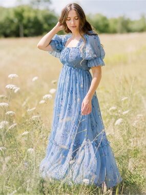 EleStory NWT Dusty Blue Floral Smocked Chiffon Maxi Dress Size Large